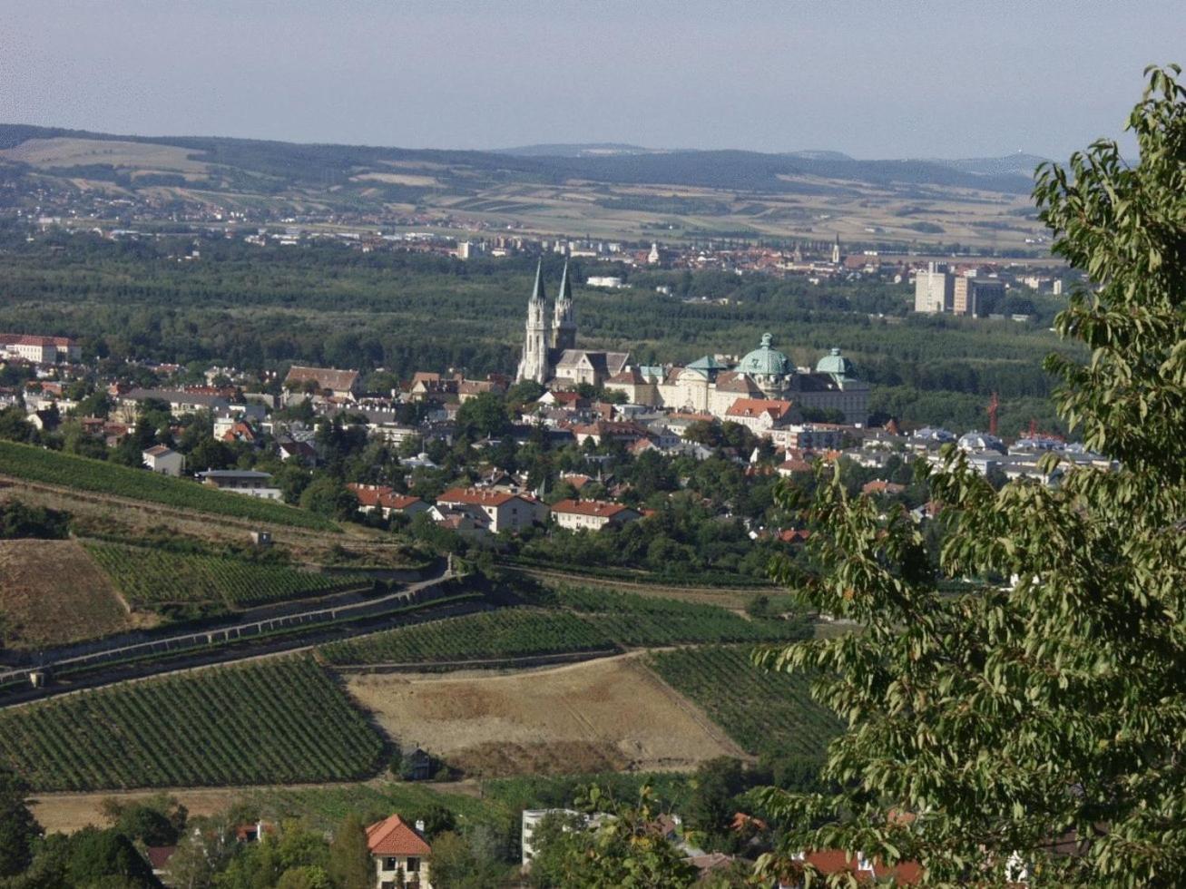 Hotel Pension Alte Muehle Клостернойбург Экстерьер фото